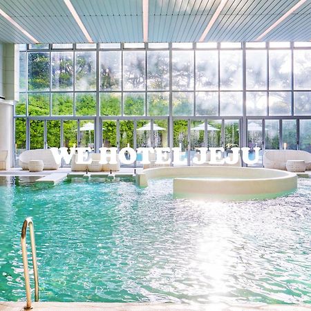 We Hotel Jeju Сеогвипо Екстериор снимка