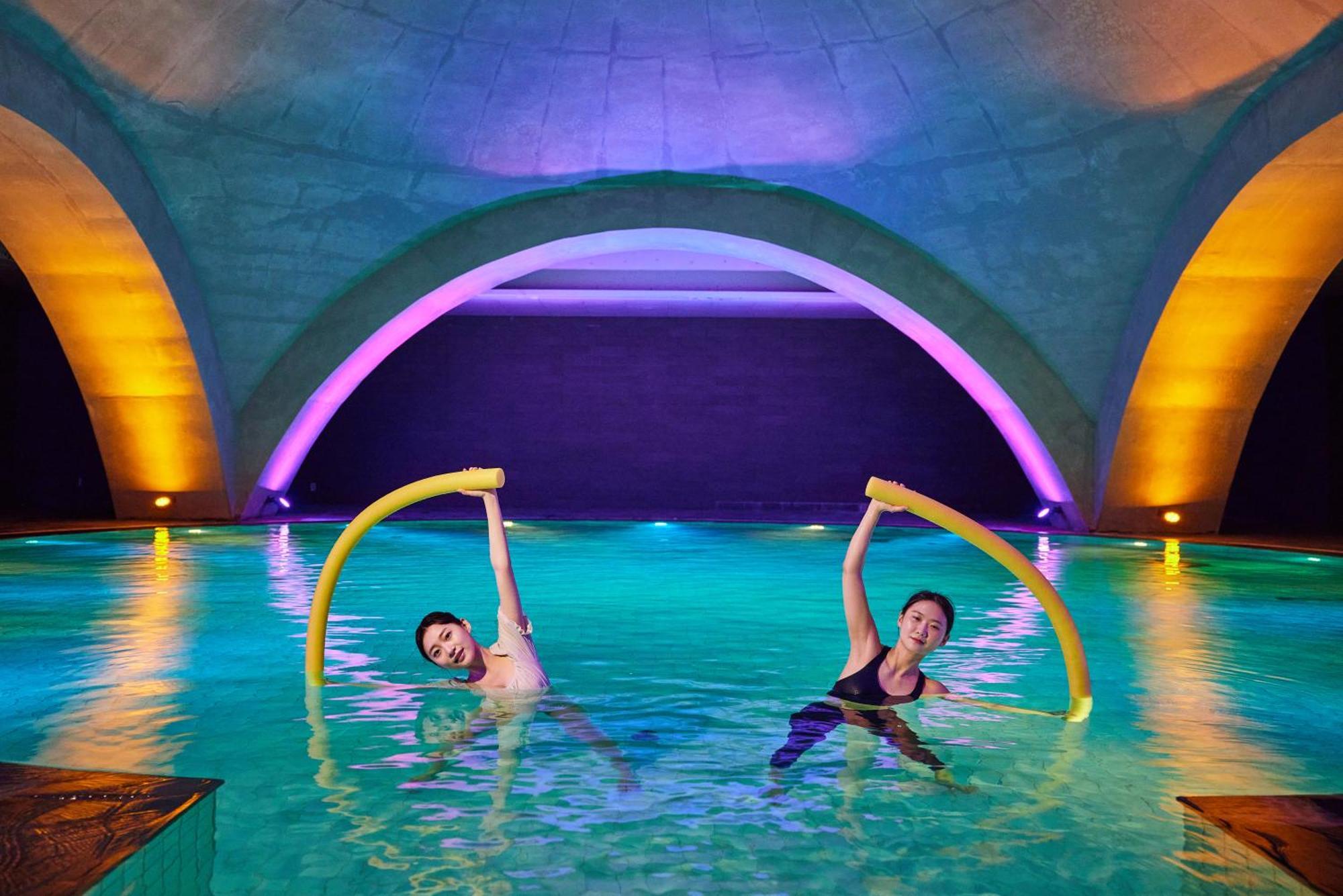 We Hotel Jeju Сеогвипо Екстериор снимка