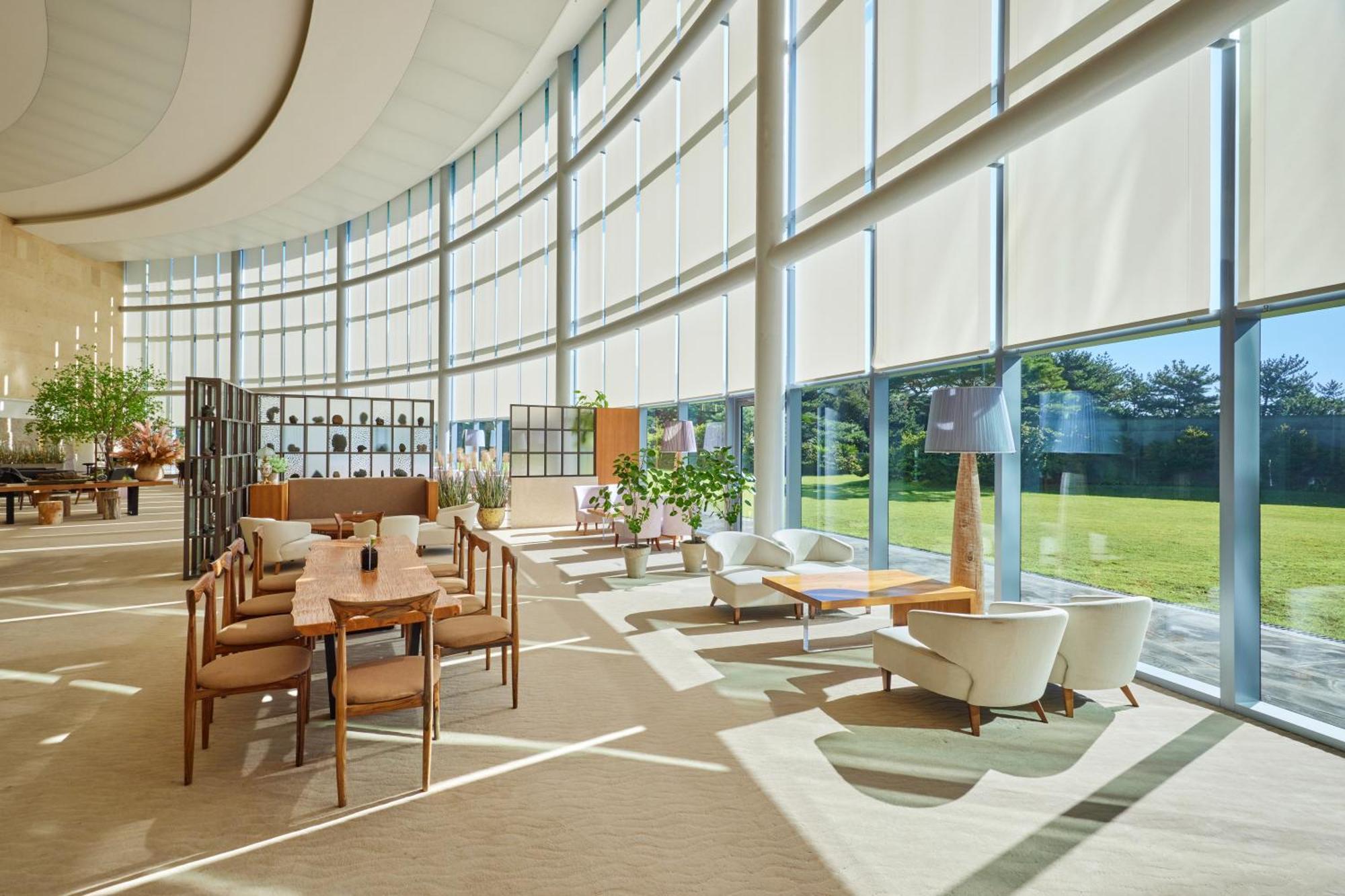 We Hotel Jeju Сеогвипо Екстериор снимка